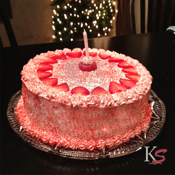Fresh Strawberry Cake