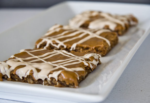 Biscoff Bars With White Chocolate Biscoff Drizzle